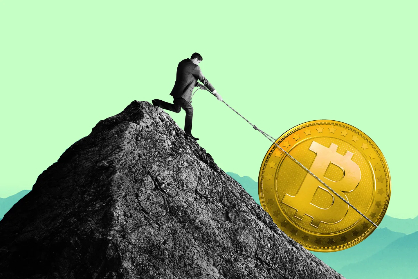 بررسی رایجترین اشتباهات تریدرهای تازهکار در فیوچرز بازار فیوچرز مانند یک شمشیر دولبه است؛ درحالیکه سودهای بزرگ و سریع ممکن است، ضررهای نابودکننده نیز در کمین هستند. بسیاری از تریدرهای تازهوارد، بدون آمادگی و آموزش کافی وارد این بازار میشوند و با تکرار اشتباهات رایج، سرمایه خود را از دست میدهند. در این بخش، این اشتباهات را دقیق و شفاف بررسی میکنیم تا از آنها اجتناب کنید. اولین اشتباه بزرگ، استفاده از اهرمهای بالا در ابتدای مسیر است. اهرم 50x یا 100x برای افراد حرفهای هم بسیار خطرناک است؛ چه برسد به کسانی که هنوز روانشناسی بازار را درک نکردهاند. تصور اینکه اهرم بالا به معنای سود بالا است، یک توهم رایج و خطرناک است. اشتباه دوم، نداشتن پلن معاملاتی مشخص است. بسیاری از تریدرهای مبتدی بدون تعیین استراتژی ورود، حد ضرر، حد سود یا زمان خروج، صرفاً بر اساس احساس وارد معامله میشوند. در بازار فیوچرز، هر تصمیمی باید بر مبنای داده، تحلیل و مدیریت ریسک باشد، نه بر پایهی «حس ششم». 🔹✦▌ ترفند نجاتبخش: قبل از هر معامله، از خود بپرسید: اگر بازار دقیقاً برخلاف تحلیل من حرکت کند، چقدر ضرر میکنم و آیا این ضرر قابل تحمل است یا نه؟ اگر پاسخ روشن و منطقی ندارید، وارد معامله نشوید. اشتباه سوم، معامله بیش از حد (Overtrading) است. برخی تازهکاران بهمحض دیدن کوچکترین نوسان وارد بازار میشوند، بدون آنکه کیفیت موقعیت را بسنجند. این رفتار، بهسرعت انرژی ذهنی، سرمایه و انگیزه فرد را تحلیل میبرد و احتمال زیانهای زنجیرهای را افزایش میدهد. اشتباه رایج دیگر، انتقامجویی از بازار (Revenge Trading) است. پس از یک ضرر بزرگ، بسیاری از افراد بهجای تحلیل مجدد، بلافاصله با حجم بیشتر وارد میشوند تا ضرر را جبران کنند. این رفتار، بیشتر از آنکه جبرانگر باشد، مخرب است و بهسرعت به لیکویید شدن کامل حساب منجر میشود. عدم استفاده از ژورنال معاملاتی (Trade Journal) نیز یکی از اشتباهات پنهان اما تأثیرگذار است. اگر ندانید در گذشته چه معاملاتی داشتهاید، چرا ضرر کردهاید یا کجا تصمیم اشتباهی گرفتهاید، هیچگاه بهبود نخواهید یافت. ژورنالنویسی باعث شناخت الگوهای رفتاری شخصی و اصلاح آنها میشود. در نهایت، یکی از بزرگترین خطاها، پیروی کورکورانه از سیگنالهای کانالها یا افراد ناشناس در فضای مجازی است. هیچ استراتژی موفقی بدون درک شخصی و کنترل فردی نتیجه نمیدهد. حتی اگر سیگنالی معتبر باشد، عدم درک شرایط بازار، حجم ورودی یا حد ضرر آن میتواند به ضرر ختم شود.