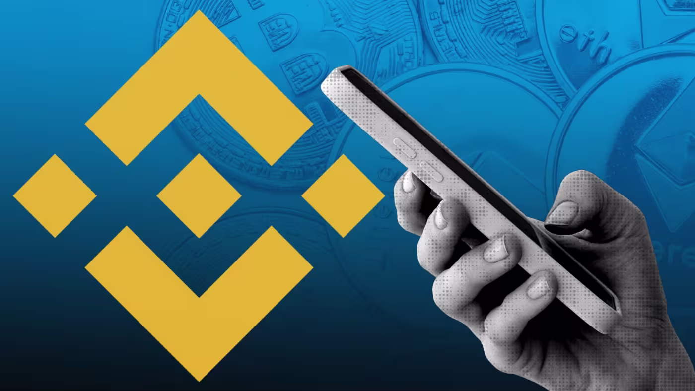 بهصورت رسمی در پلتفرم اصلی Binance چنین امکانی وجود ندارد، اما در Bybit قابلیت Copy Trading بهصورت یکپارچه و درونبرنامهای فعال است و کاربران میتوانند تریدرهای حرفهای را دنبال کنند.