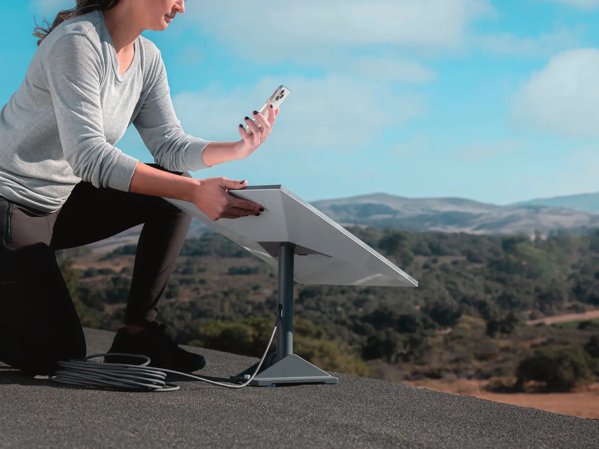 استارلینک چیست و چگونه کار میکند?