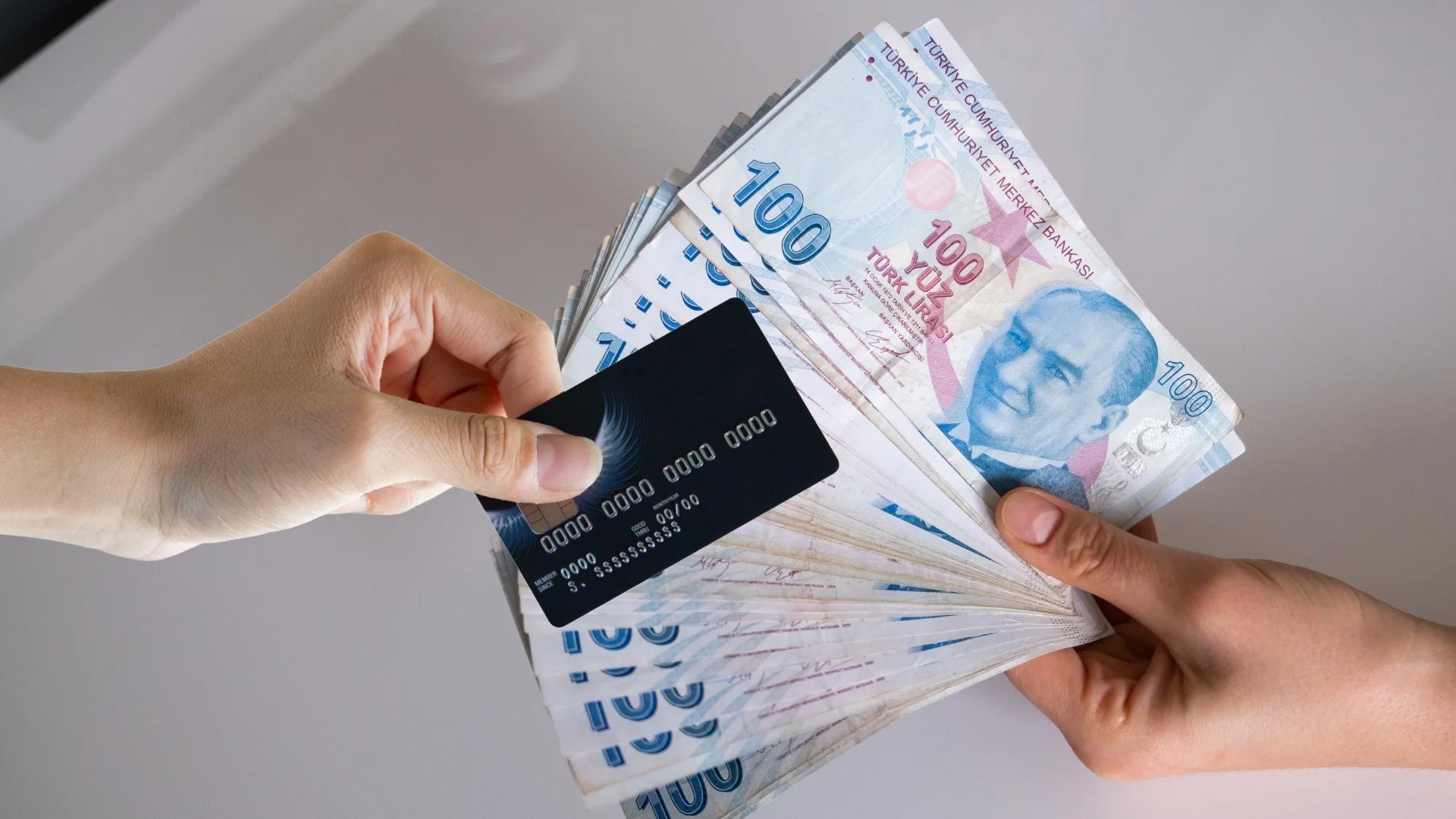 کارت بانکی برای سفر به ترکیه و سفر خارجی :افتتاح حساب ویزا و مستر کارت